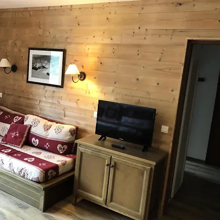 Valoria - 3 Pieces 6 Personnes 3 Expose Ouest Mae-9154 Valloire