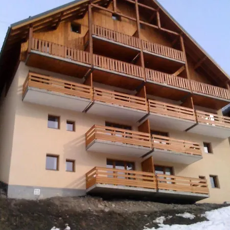 Valoria - 3 Pieces 6 Personnes 3 Expose Ouest Mae-9154 Valloire